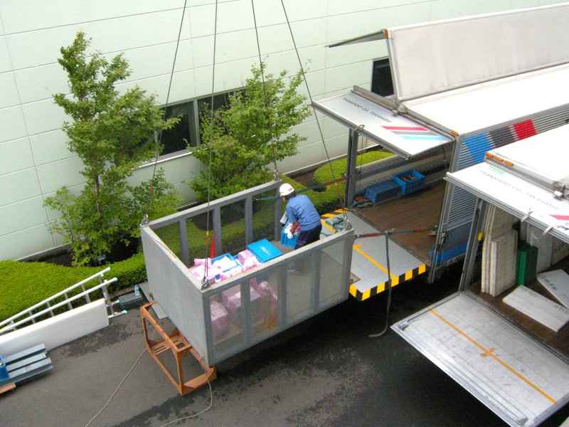 ラフタークレーン吊り上げ作業